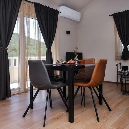Vulini Dvori Apartment Vinisce